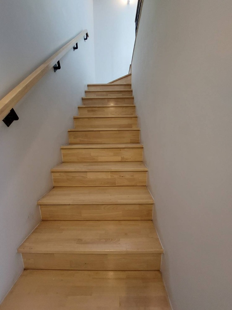 ให้เช่าทาวน์โฮมสมุทรปราการ สำโรง : ทาวน์โฮมเพล็กซ์ บางนา PLEX BANGNA ติดถนนบางนา สวย  เหมาะอยู่อาศัย และทำ Office