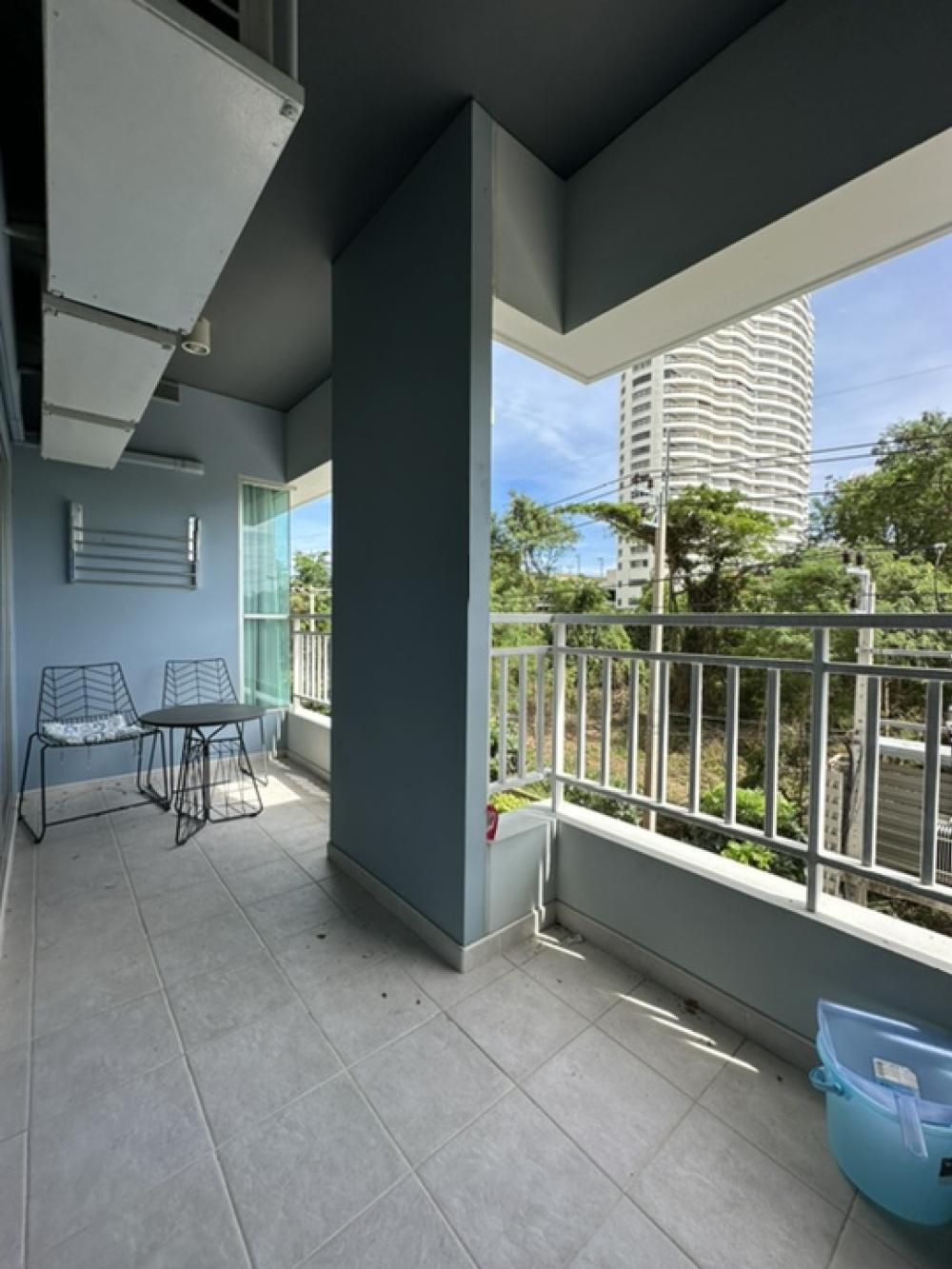 ขายคอนโดพัทยา บางแสน ชลบุรี สัตหีบ : คอนโด ลุมพินี พาร์คบีช จอมเทียน ตึก A ติดหาด ชั้น 2 ขนาดห้อง 57 ตารางเมตร ราคา 3400000 บาท