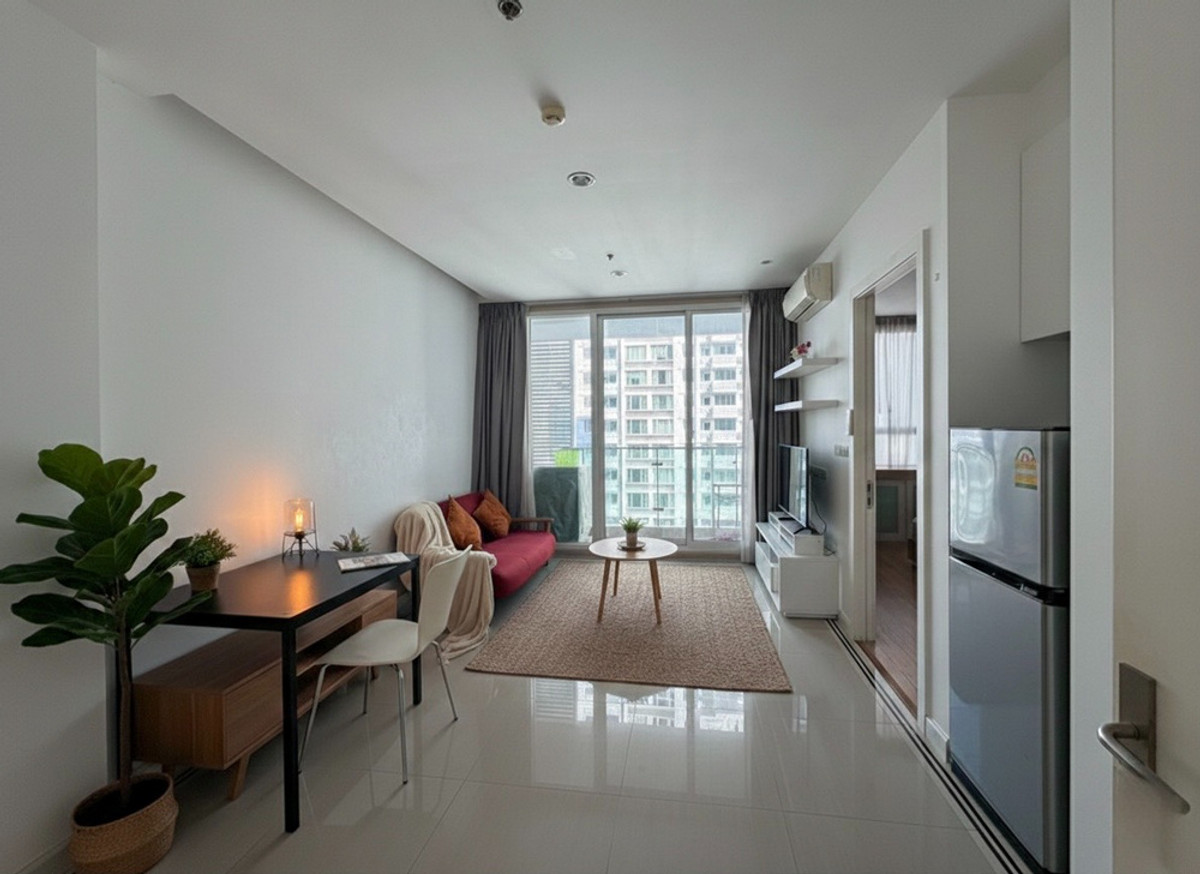 For SaleCondoRama9, Petchburi, RCA : For inquiries, call: 095-254-6826 Condo for sale or rent, TC Green Rama 9, near MRT Rama 9. There are many rooms, high floors, beautiful views, selecting the best room location. Fully decorated, ready to move in