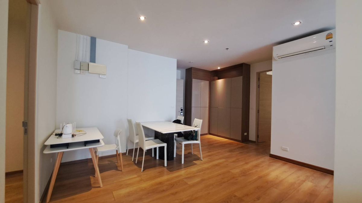 ให้เช่าคอนโดสุขุมวิท อโศก ทองหล่อ : Park 24 for rent and sell on 17fl Nice Owner