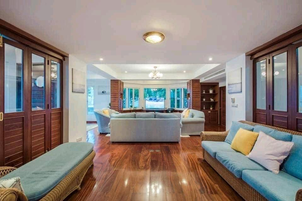 ขายหัวหิน ประจวบคีรีขันธ์ : บ้านพูลวิลล่าติดทะเลเขาเต่าหัวหิน