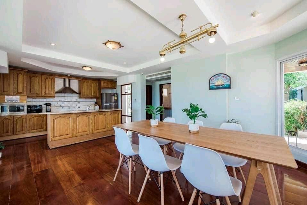 ขายหัวหิน ประจวบคีรีขันธ์ : บ้านพูลวิลล่าติดทะเลเขาเต่าหัวหิน