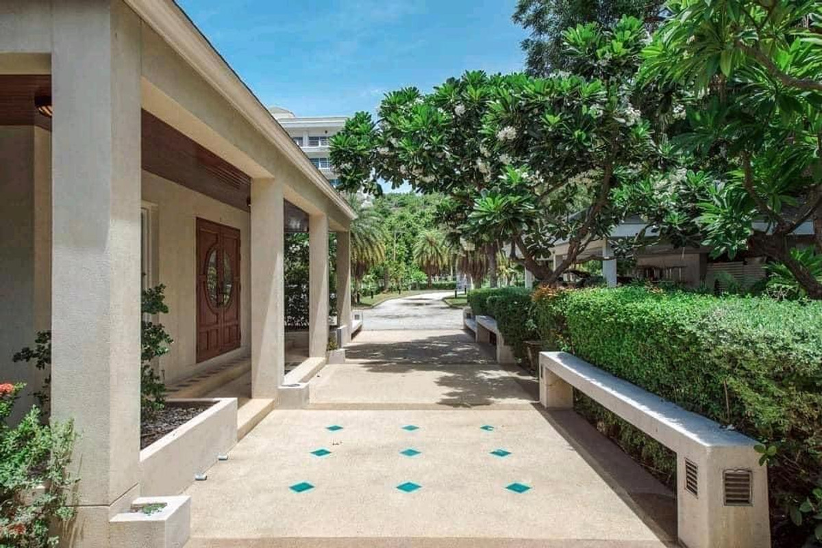 ขายหัวหิน ประจวบคีรีขันธ์ : บ้านพูลวิลล่าติดทะเลเขาเต่าหัวหิน