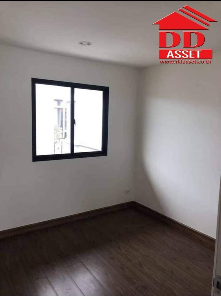 For SaleTownhomeNonthaburi, Bang Yai, Bangbuathong : 2 storey townhome for sale, The Gallery Village. Nature's Trend Rattanathibet-Ratchapruek Village on Ratchaphruek Road near Bang Phlu BTS station Access in many ways, convenient to travel.