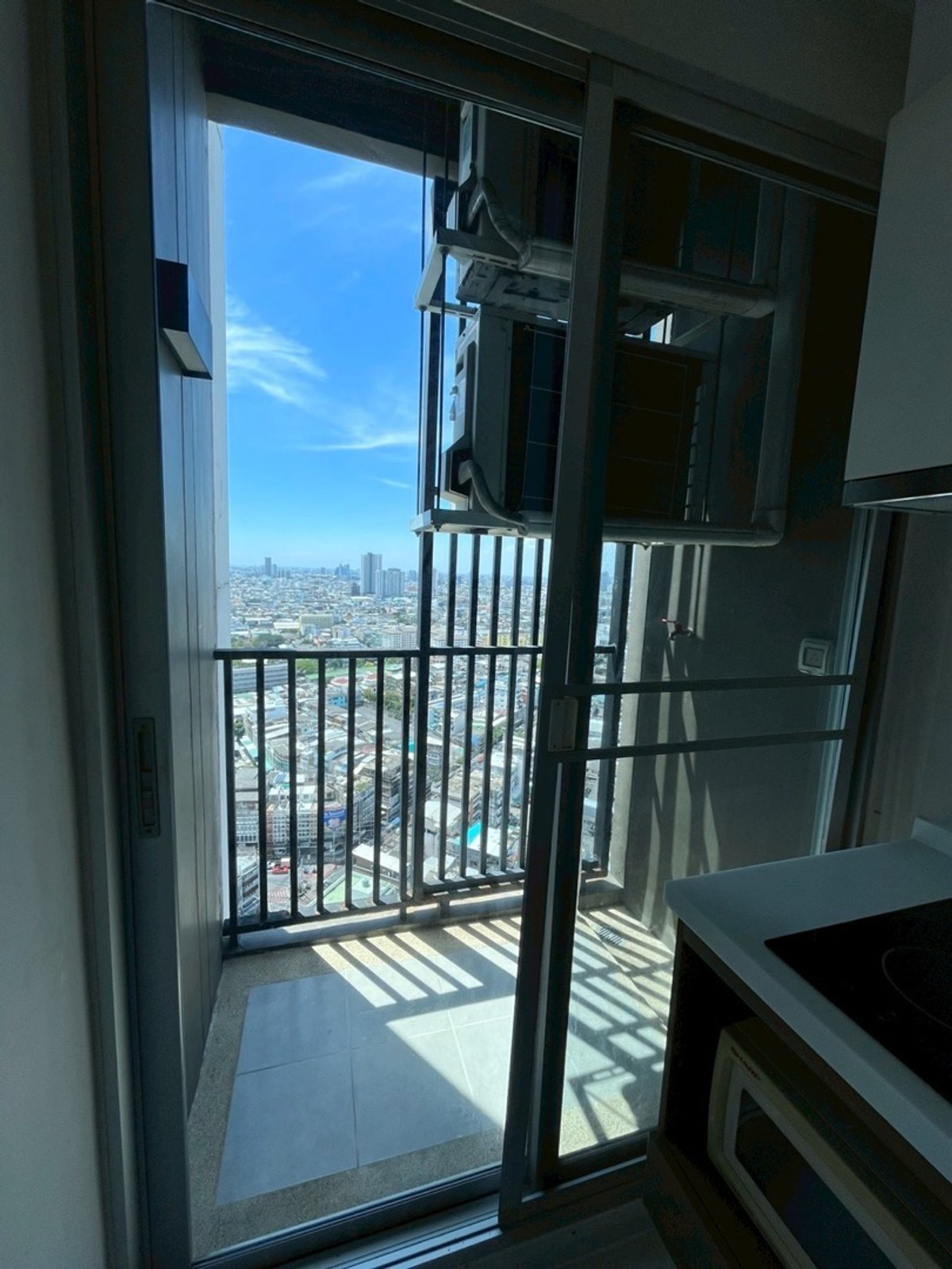 For RentCondoSathorn, Narathiwat : For  Rent  Fuse Chan -SathornSpecial price 12,000