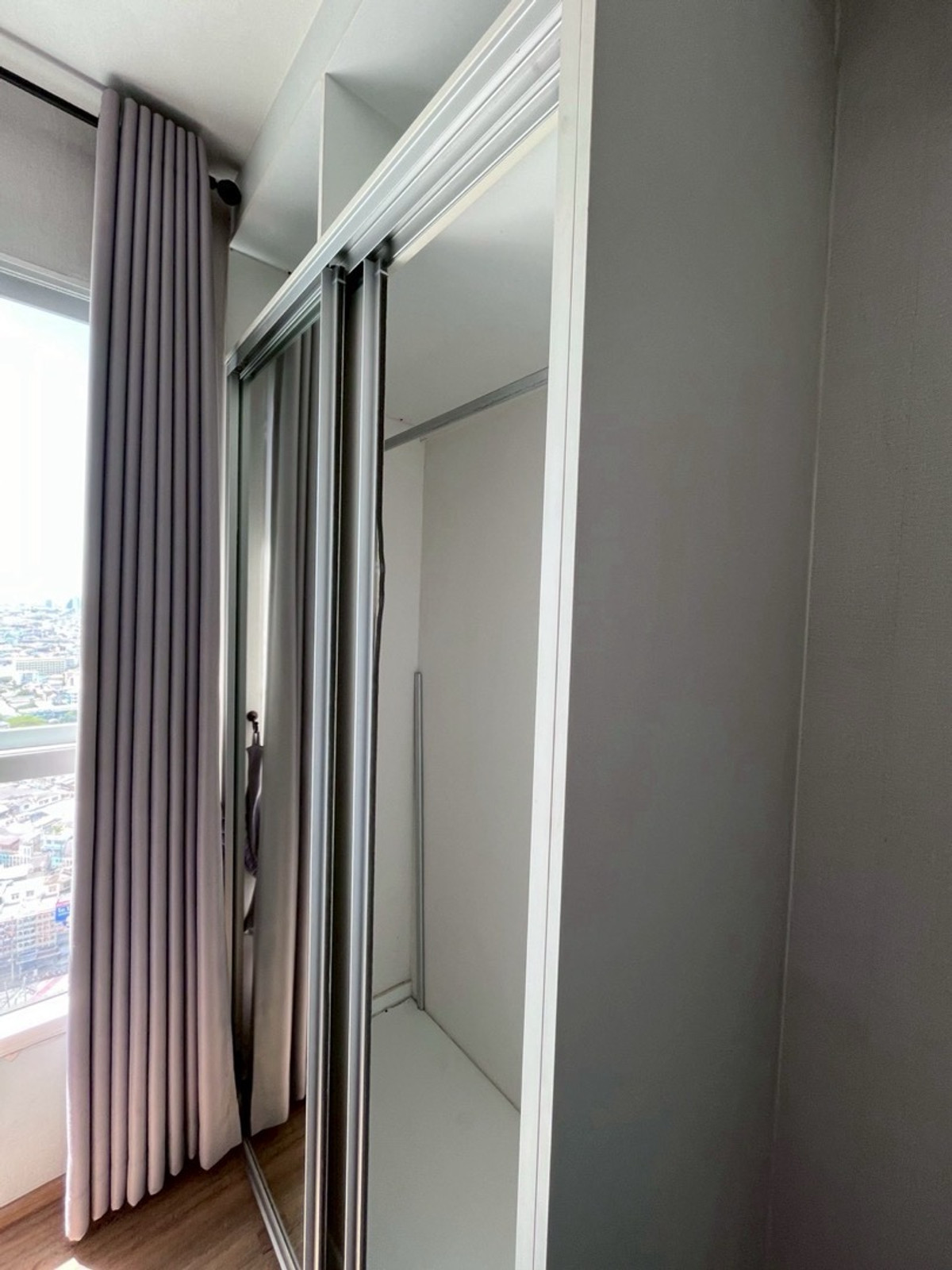 For RentCondoSathorn, Narathiwat : For  Rent  Fuse Chan -SathornSpecial price 12,000