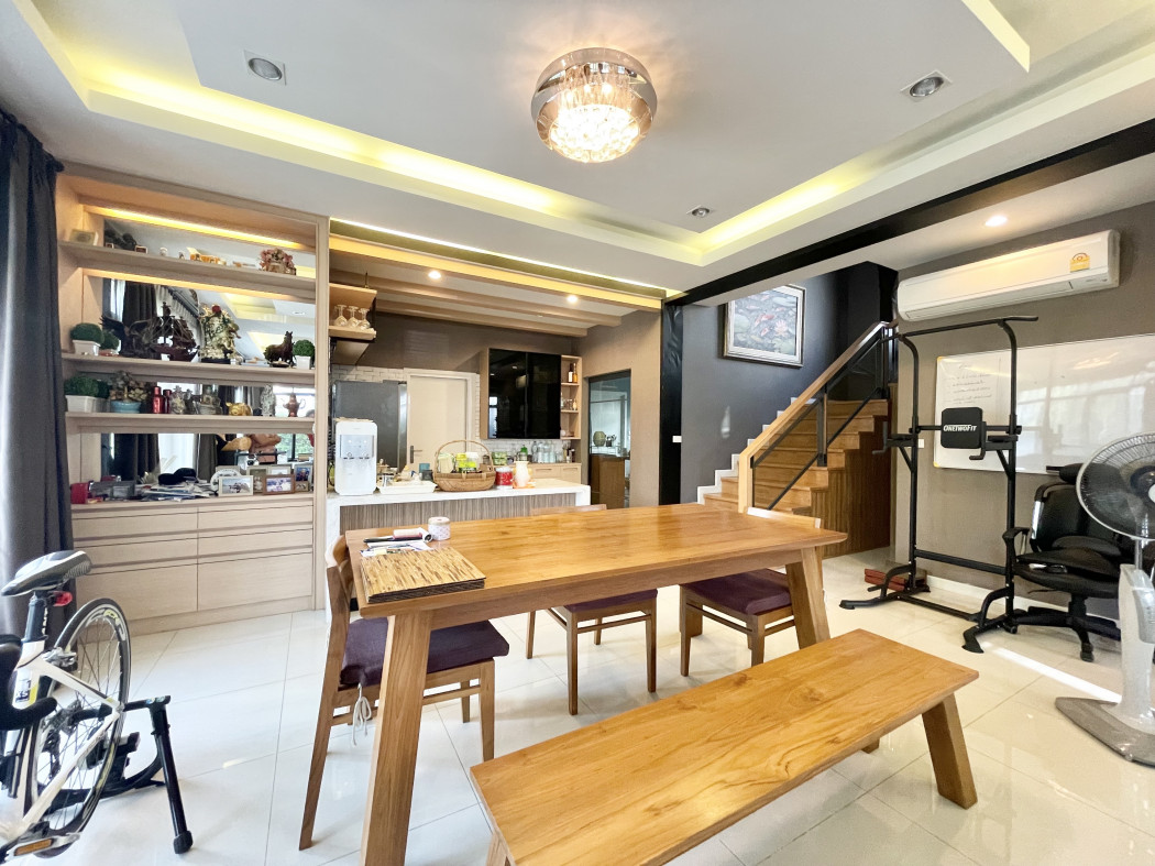 For RentHousePattanakan, Srinakarin : Luxury House for rent Pattanakarn38 fully furnished near Thonglo