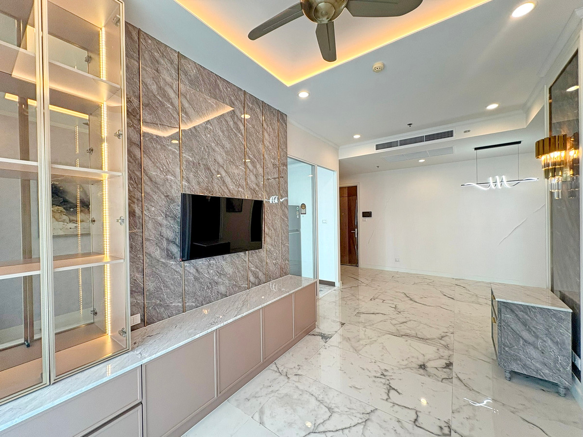 ให้เช่าคอนโดสีลม ศาลาแดง บางรัก : 3889♛ให้เช่าคอนโด 1 ห้องนอน♙ศุภาลัย เอลีท สุรวงศ์♜MRTสามย่าน∞099-5919653,065-9423251🜲Line@sureresidence