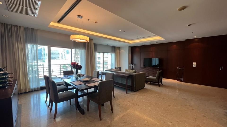 ให้เช่าคอนโดวิทยุ ชิดลม หลังสวน : Royal Residence Park 3bed 3bath 230sqm. 140,000/mth