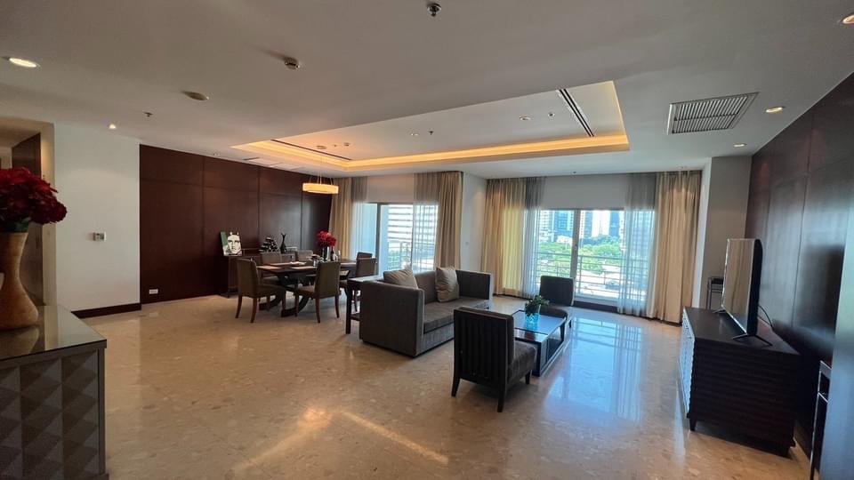 ให้เช่าคอนโดวิทยุ ชิดลม หลังสวน : Royal Residence Park 3bed 3bath 230sqm. 140,000/mth