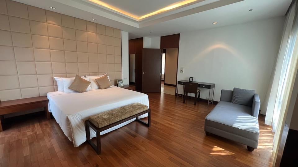 ให้เช่าคอนโดวิทยุ ชิดลม หลังสวน : Royal Residence Park 3bed 3bath 230sqm. 140,000/mth