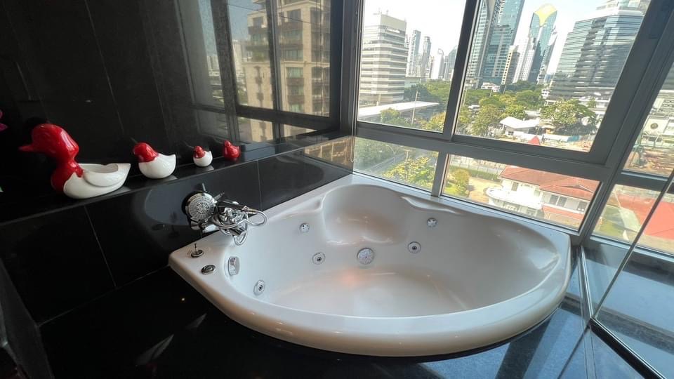 ให้เช่าคอนโดวิทยุ ชิดลม หลังสวน : Royal Residence Park 3bed 3bath 230sqm. 140,000/mth