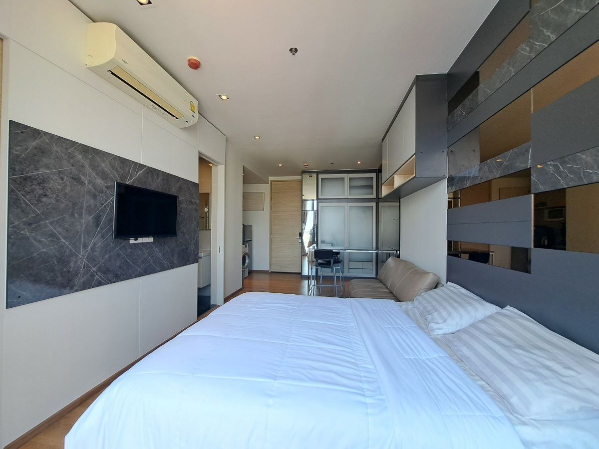 For RentCondoSukhumvit, Asoke, Thonglor : Park for rent, 21 floors, 29 clear view, kind owner.