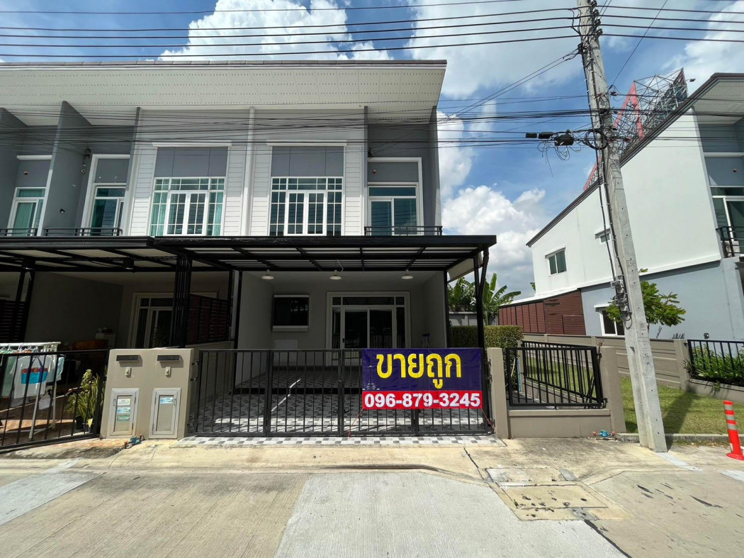 For SaleTownhomeRama5, Ratchapruek, Bangkruai : 2 storey townhome for sale, Casa Waterside, Rama 5, the house is in very good condition !!