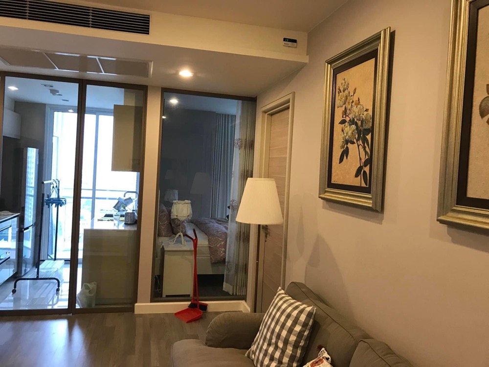 ให้เช่าคอนโดสาทร นราธิวาส : For rent The Room Sathorn - Pan 1 bedroom high floor unblocked view