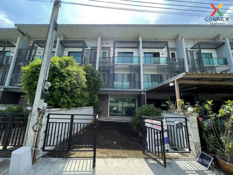 For SaleTownhomeNonthaburi, Bang Yai, Bangbuathong : 3-storey townhome for sale, Town Avenue Village, Merge Rattanathibet, adding a new house to the back of the house The front of the house is not attached to anyone.