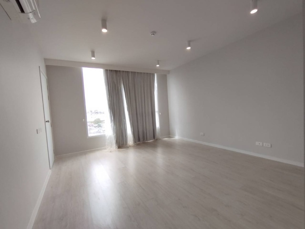 ขายคอนโดเกษตร นวมินทร์ ลาดปลาเค้า : ขายด่วนมาก!!! คอนโดยูเกษตร-นวมินทร์ ห้องมือ1 ขนาดใหญ่การันตี !!! (ราคาต่ำกว่าทุนจริงๆ)