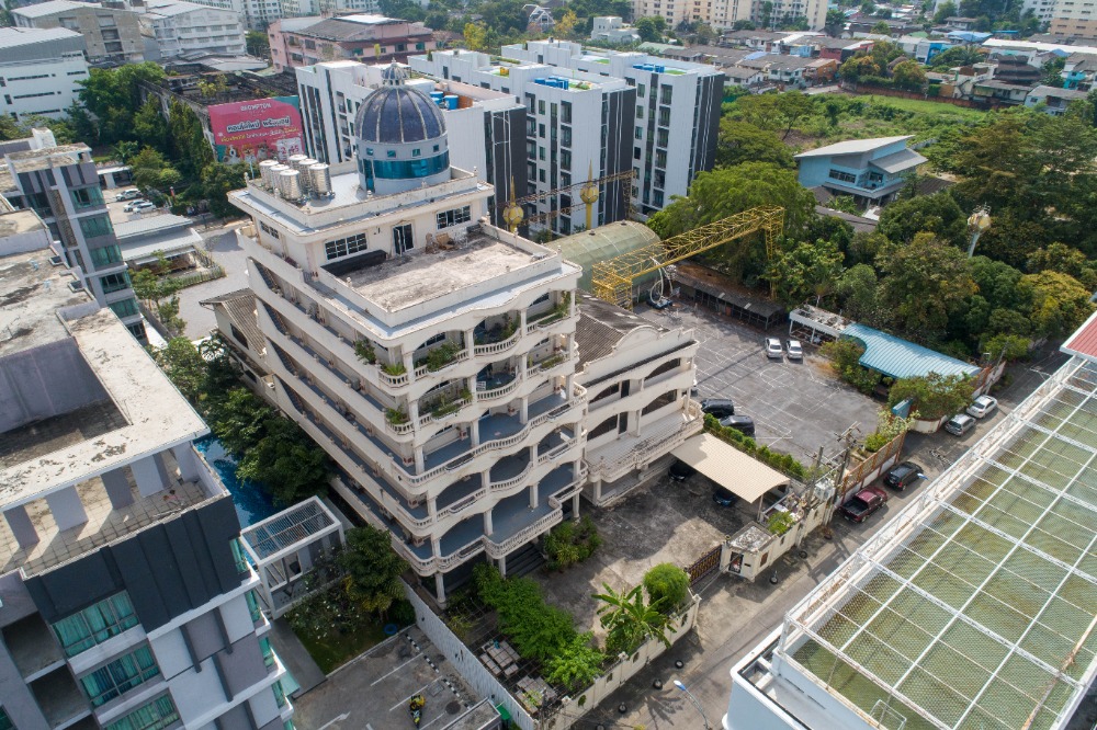 For SaleShop HouseSamut Prakan,Samrong : Penthouse or Office Building near BTS Bearing!! 1 Rai 19 Sq.W 2 Buildings for SALE at Soi Bearing 2 Lower Than Market Price!!