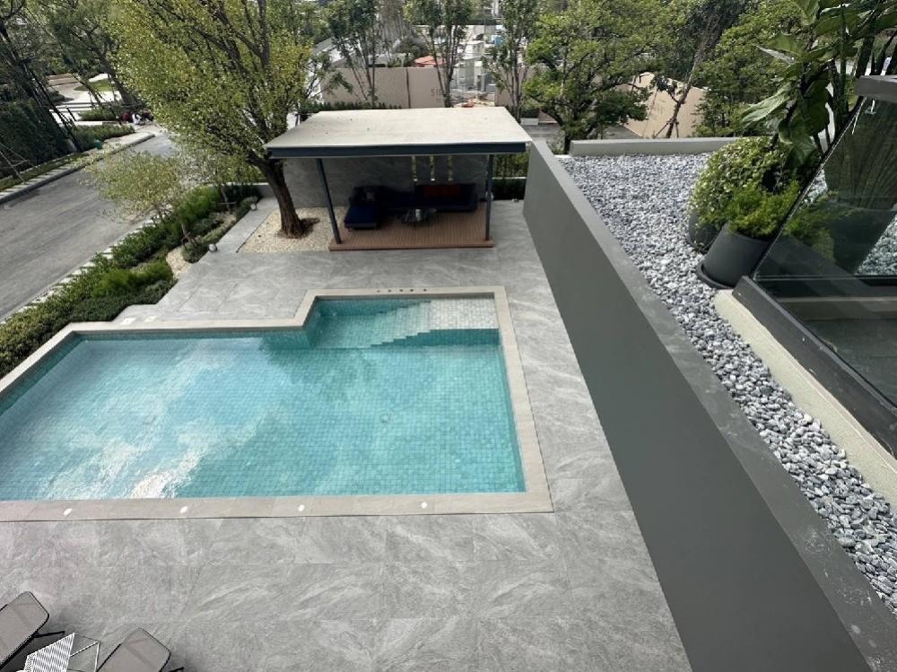 ขายดาวน์บ้านพัฒนาการ ศรีนครินทร์ : ขายด่วนก่อนโอน Siraninn residences  พัฒนาการ32 ทำเลดีที่สุดถนนเมน