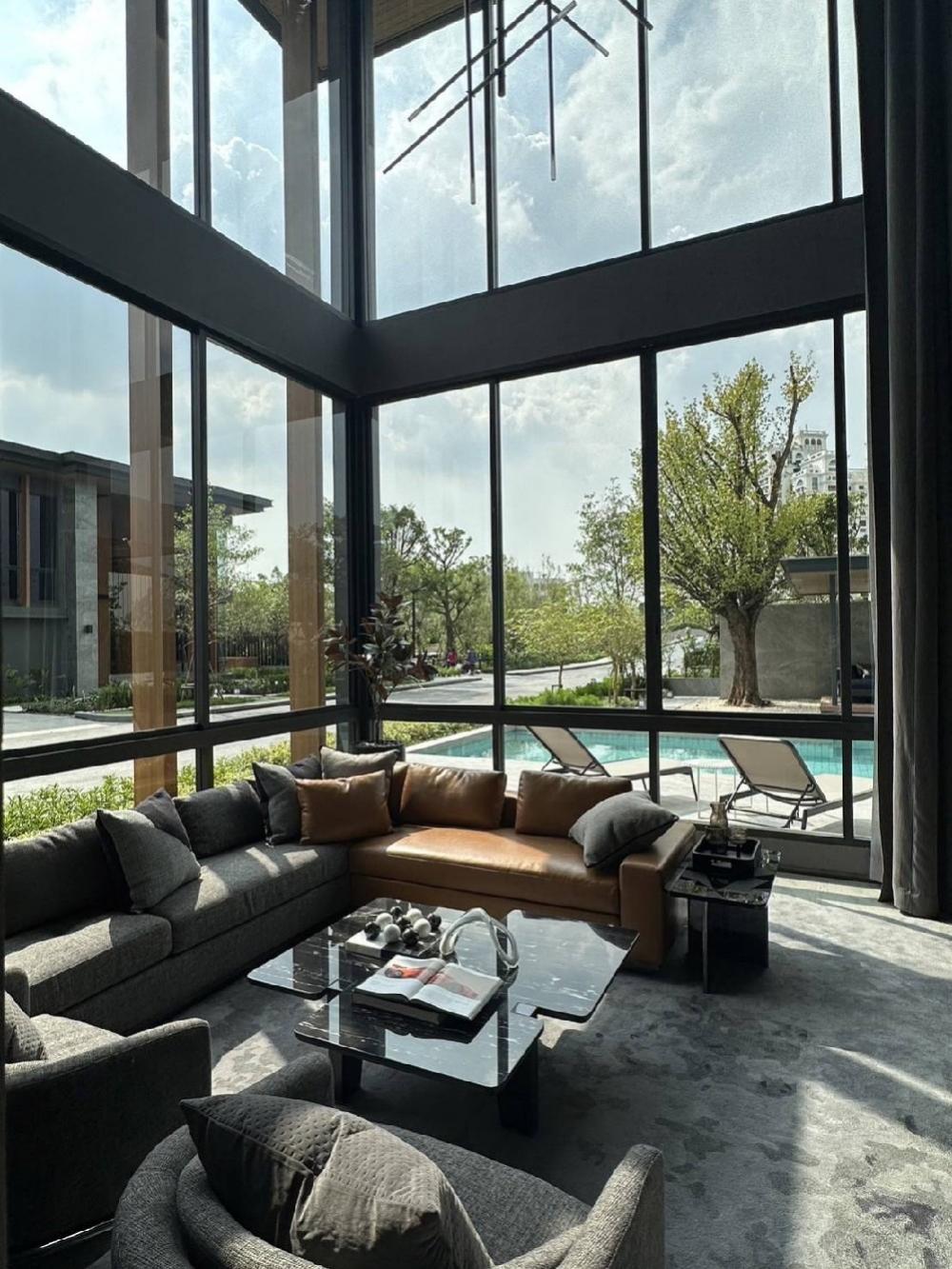 ขายดาวน์บ้านพัฒนาการ ศรีนครินทร์ : ขายด่วนก่อนโอน Siraninn residences  พัฒนาการ32 ทำเลดีที่สุดถนนเมน