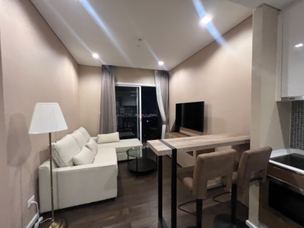 ให้เช่าคอนโดลาดพร้าว เซ็นทรัลลาดพร้าว : for rent The saint residence 2 bed special deal !! 🌟❤️