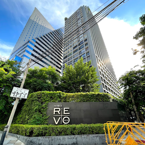 For SaleCondoSathorn, Narathiwat : Sell ​​Noble Revo Silom, Noble Revo Silom, good location condo in Silom and Sathorn area, 160 meters away from Surasak BTS, high floor, corner room, 55 sq m, 1 bed, river view, west, fully furnished, 7.5 million baht.*