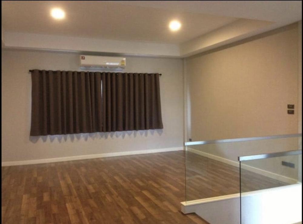 ให้เช่าทาวน์โฮมนวมินทร์ รามอินทรา : ให้เช่าทาวน์โฮม หมู่บ้าน the terrace (เดอะ เทอเรซ) ซอยรามอินทรา65 ห่างจากสถานีรถไฟฟ้าสายสีชมพู 150เมตร