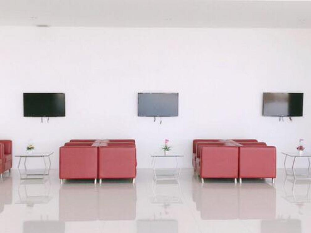 ให้เช่าโชว์รูมพัทยา บางแสน ชลบุรี สัตหีบ : เช่าโชว์รูมรถยนต์ติดถนนสุขุมวิท 7-2-55 ไร่ แถวอมตะนครซิตี้ ชลบุรี 11,000 ตร.ม สภาพดีมาก