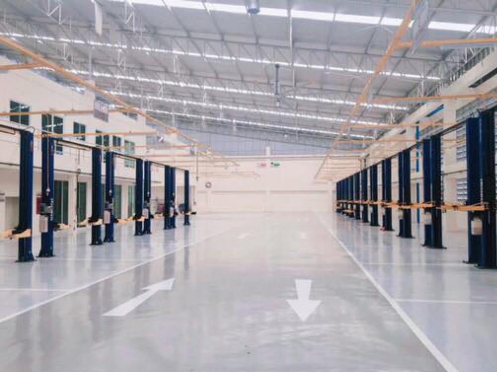 ให้เช่าโชว์รูมพัทยา บางแสน ชลบุรี สัตหีบ : เช่าโชว์รูมรถยนต์ติดถนนสุขุมวิท 7-2-55 ไร่ แถวอมตะนครซิตี้ ชลบุรี 11,000 ตร.ม สภาพดีมาก