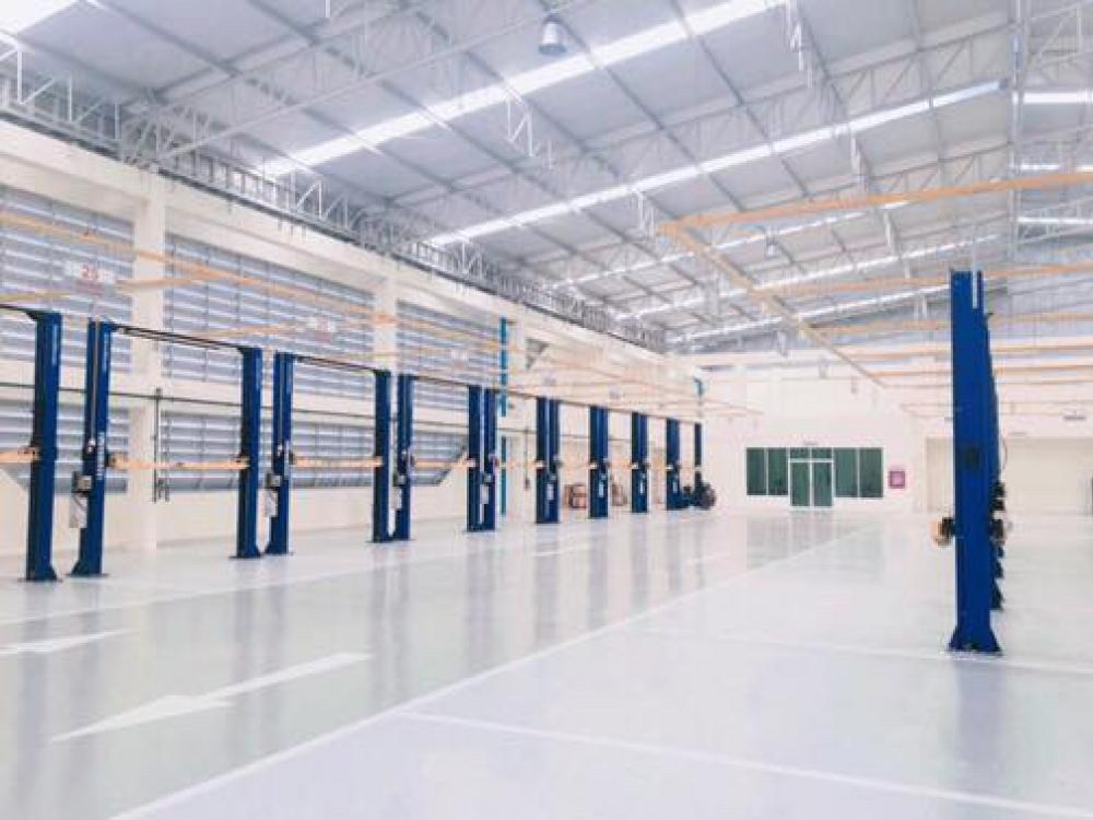 ให้เช่าโชว์รูมพัทยา บางแสน ชลบุรี สัตหีบ : เช่าโชว์รูมรถยนต์ติดถนนสุขุมวิท 7-2-55 ไร่ แถวอมตะนครซิตี้ ชลบุรี 11,000 ตร.ม สภาพดีมาก