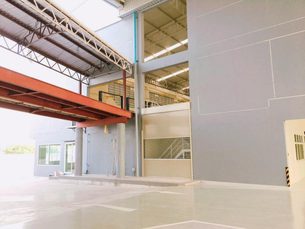 ให้เช่าโชว์รูมพัทยา บางแสน ชลบุรี สัตหีบ : เช่าโชว์รูมรถยนต์ติดถนนสุขุมวิท 7-2-55 ไร่ แถวอมตะนครซิตี้ ชลบุรี 11,000 ตร.ม สภาพดีมาก