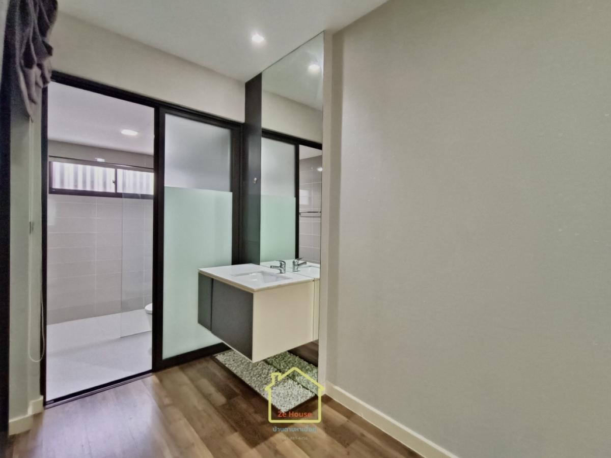 ให้เช่าทาวน์โฮมนวมินทร์ รามอินทรา : ให้เช่าทาวน์โฮม หมู่บ้าน the terrace (เดอะ เทอเรซ) ซอยรามอินทรา65 ห่างจากสถานีรถไฟฟ้าสายสีชมพู 150เมตร