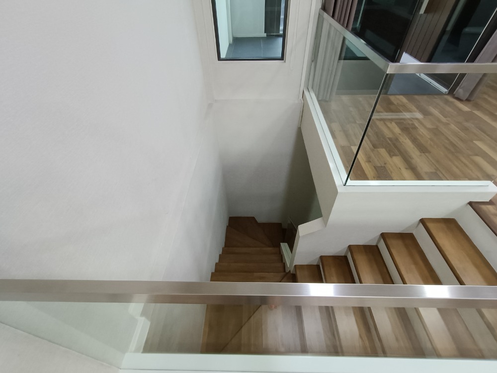 ให้เช่าทาวน์โฮมนวมินทร์ รามอินทรา : ให้เช่าทาวน์โฮม หมู่บ้าน the terrace (เดอะ เทอเรซ) ซอยรามอินทรา65 ห่างจากสถานีรถไฟฟ้าสายสีชมพู 150เมตร