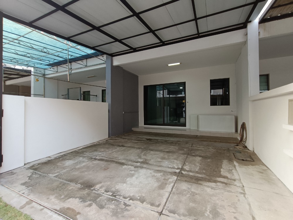 ให้เช่าทาวน์โฮมนวมินทร์ รามอินทรา : ให้เช่าทาวน์โฮม หมู่บ้าน the terrace (เดอะ เทอเรซ) ซอยรามอินทรา65 ห่างจากสถานีรถไฟฟ้าสายสีชมพู 150เมตร