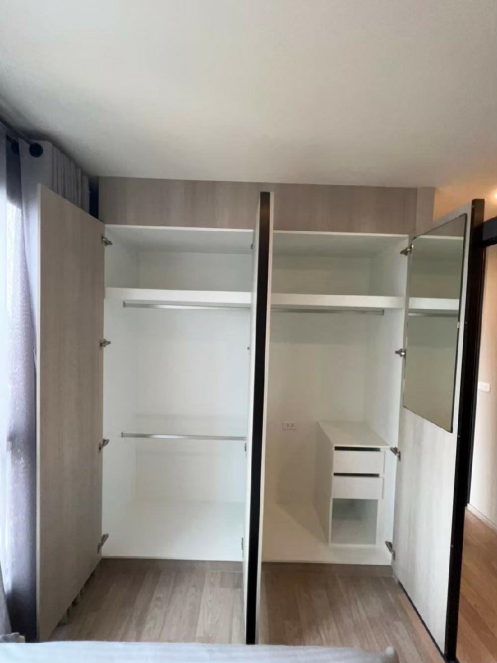 For SaleCondoBangna, Bearing, Lasalle : 1 bedroom 2.79 million 📍Free central for 3 years 😲📍 Hot sale 🎉 Fully furnished room, can carry the bag and move in Beautiful room, fully furnished with furniture @Ideo Mobi Sukhumvit Eastpoint