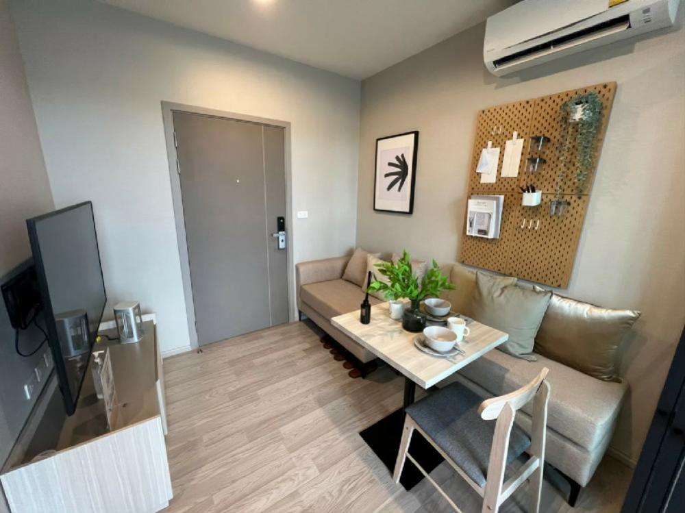 For SaleCondoBangna, Bearing, Lasalle : 1 bedroom 2.79 million 📍Free central for 3 years 😲📍 Hot sale 🎉 Fully furnished room, can carry the bag and move in Beautiful room, fully furnished with furniture @Ideo Mobi Sukhumvit Eastpoint