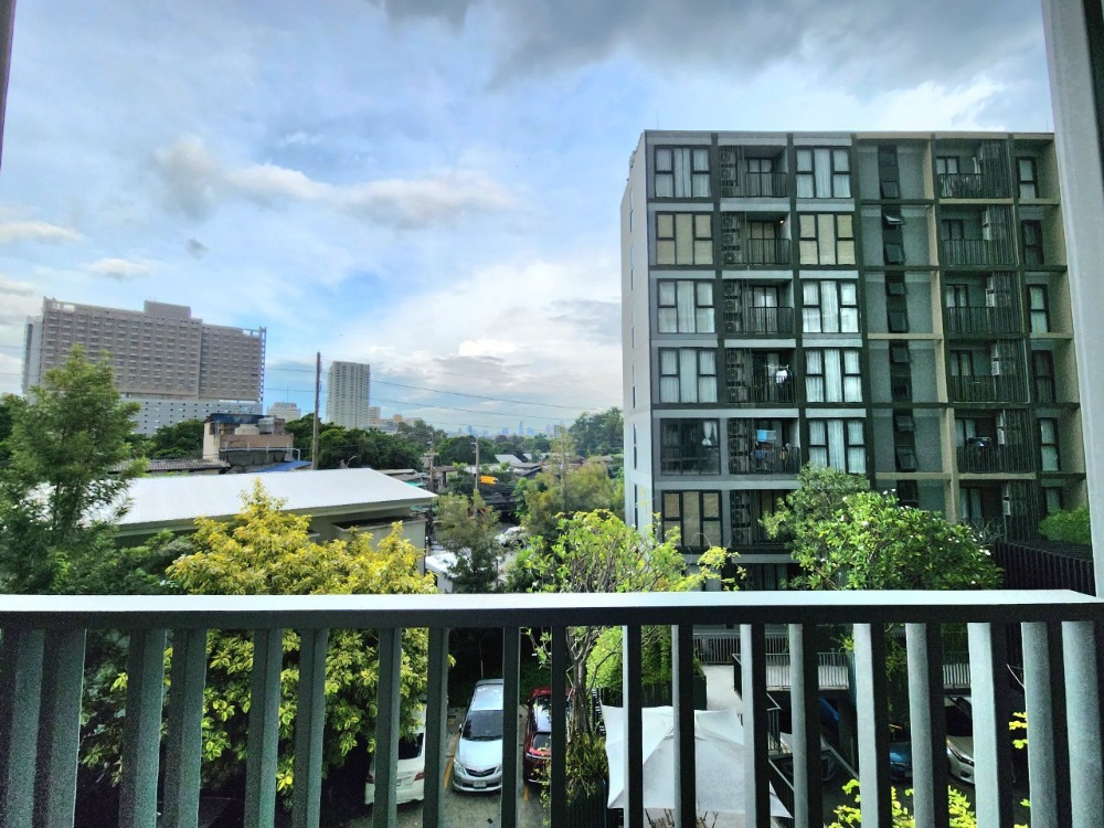 ให้เช่าคอนโดวงเวียนใหญ่ เจริญนคร : ว่างครับผม**สถานะตามภาพปก มีเครื่องซักผ้า แอร์ 2 ตัว!! มีห้องใหม่มือ 1 The Most อิสรภาพ** ชั้น 4  พร้อมอยู่ ใกล้ศิริราชที่สุด SN517.69