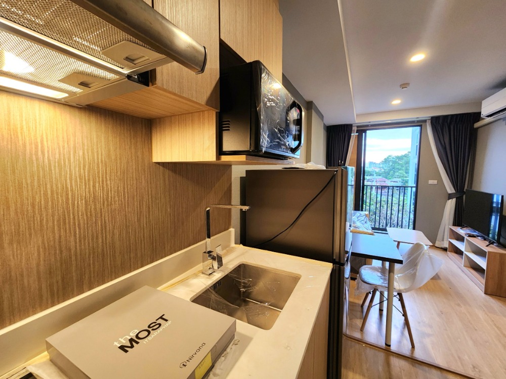 ให้เช่าคอนโดวงเวียนใหญ่ เจริญนคร : ว่างครับผม**สถานะตามภาพปก มีเครื่องซักผ้า แอร์ 2 ตัว!! มีห้องใหม่มือ 1 The Most อิสรภาพ** ชั้น 4  พร้อมอยู่ ใกล้ศิริราชที่สุด SN517.69