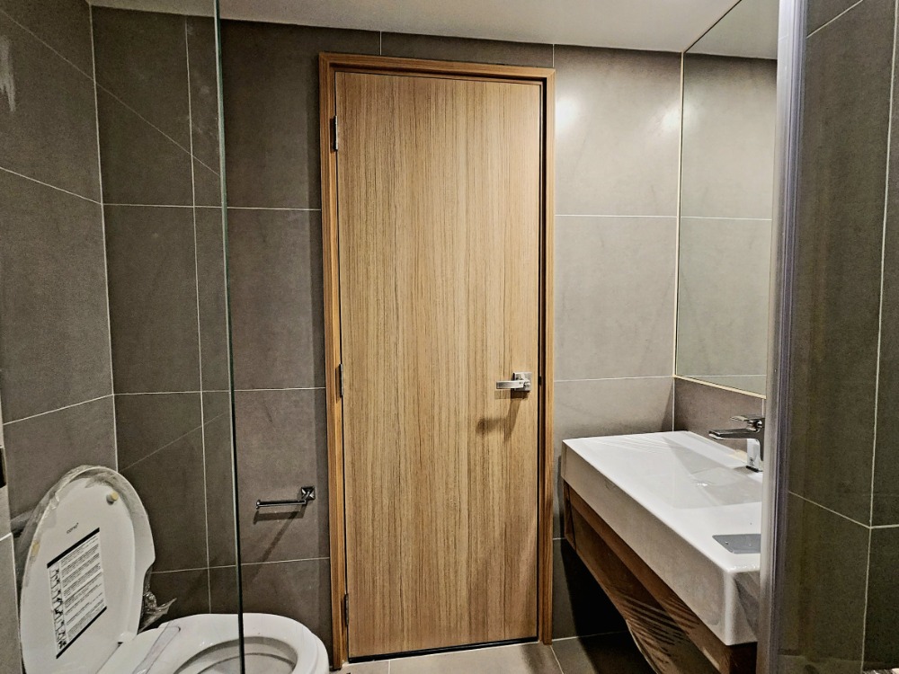 ให้เช่าคอนโดวงเวียนใหญ่ เจริญนคร : ว่างครับผม**สถานะตามภาพปก มีเครื่องซักผ้า แอร์ 2 ตัว!! มีห้องใหม่มือ 1 The Most อิสรภาพ** ชั้น 4  พร้อมอยู่ ใกล้ศิริราชที่สุด SN517.69