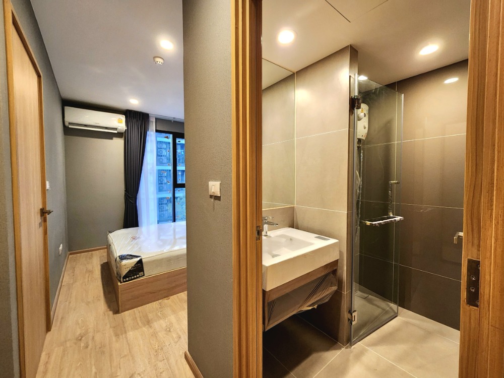 ให้เช่าคอนโดวงเวียนใหญ่ เจริญนคร : ว่างครับผม**สถานะตามภาพปก มีเครื่องซักผ้า แอร์ 2 ตัว!! มีห้องใหม่มือ 1 The Most อิสรภาพ** ชั้น 4  พร้อมอยู่ ใกล้ศิริราชที่สุด SN517.69