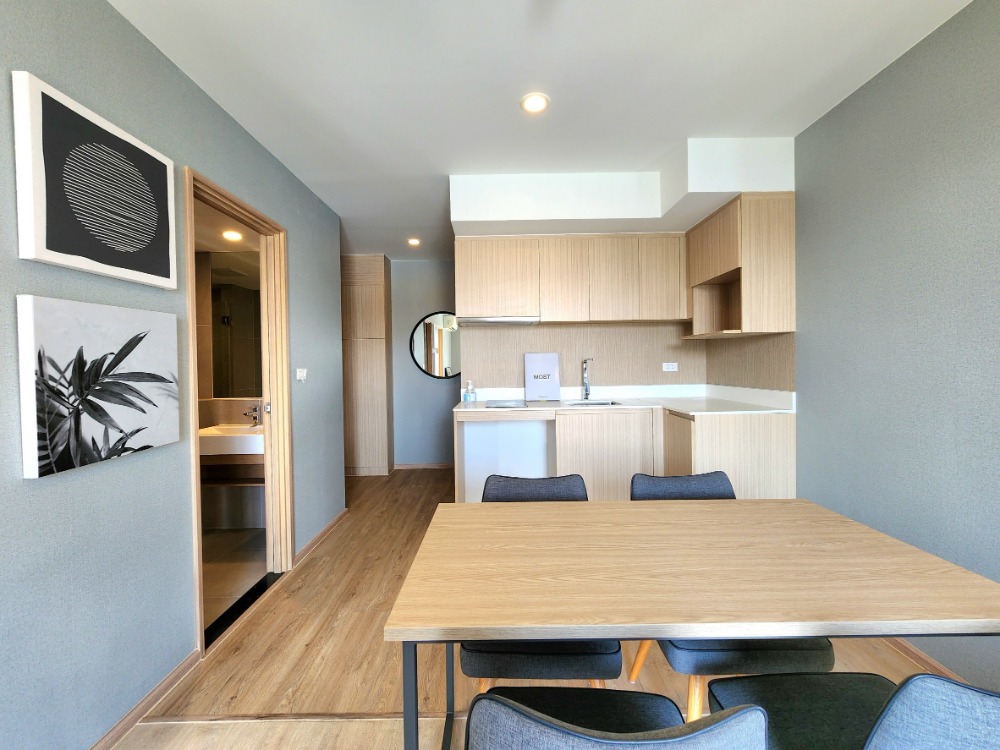 ให้เช่าคอนโดวงเวียนใหญ่ เจริญนคร : *ห้องว่างครับผมแบบ 2 Bed ห้องตัวอย่างเอามาปล่อย มือ 1 จอดรถได้ 2 คัน ** ให้เช่า The Most อิสรภาพ ใกล้ศิริราชที่สุด ใกล้MRTบางขุนนนท์ !! SN517.411