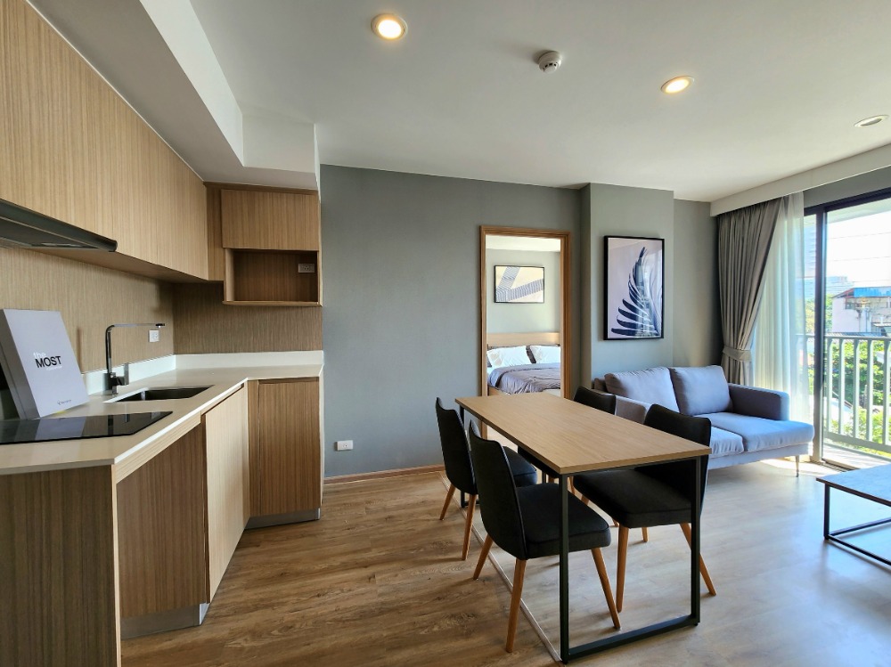 ให้เช่าคอนโดวงเวียนใหญ่ เจริญนคร : *ห้องว่างครับผมแบบ 2 Bed ห้องตัวอย่างเอามาปล่อย มือ 1 จอดรถได้ 2 คัน ** ให้เช่า The Most อิสรภาพ ใกล้ศิริราชที่สุด ใกล้MRTบางขุนนนท์ !! SN517.411