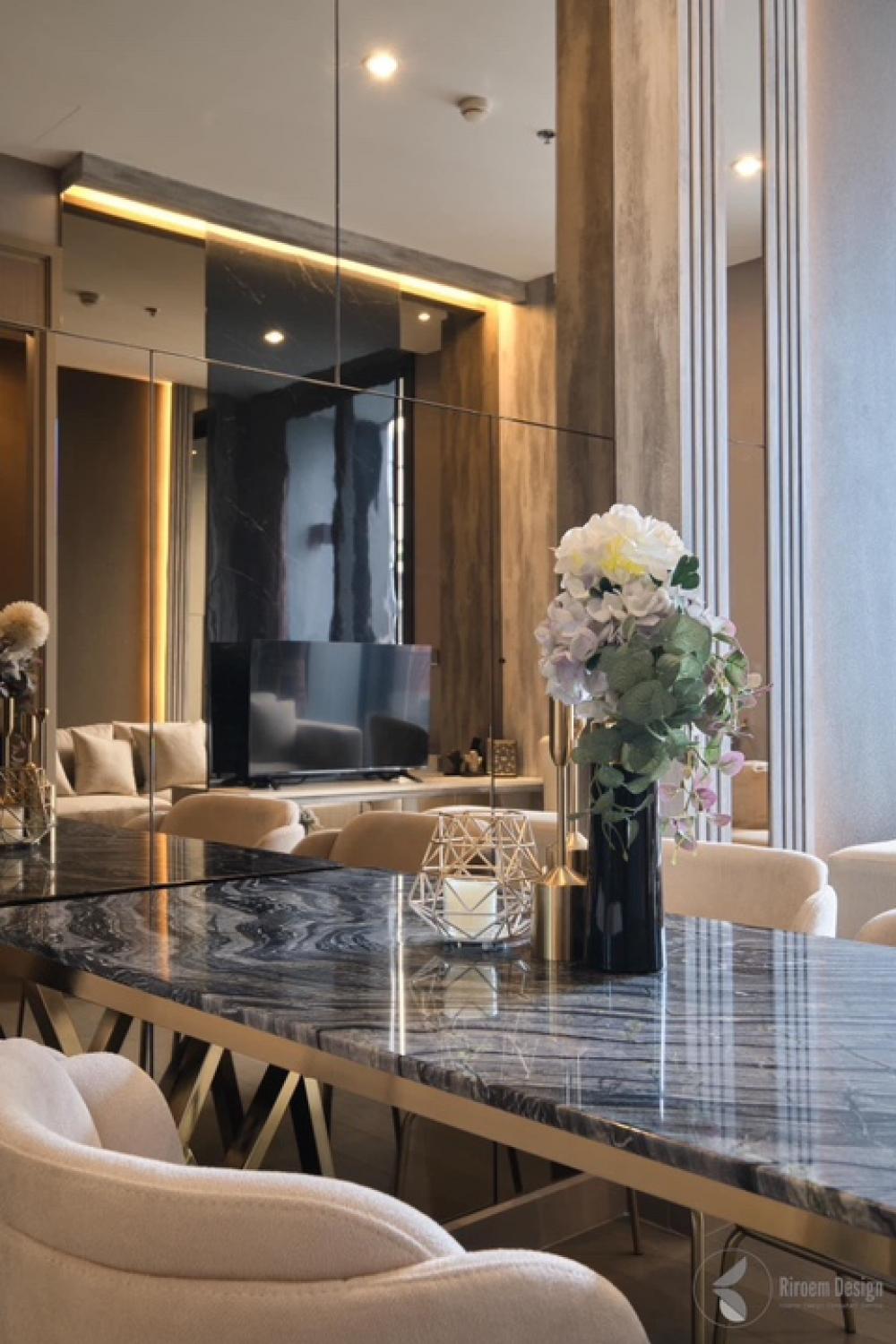 ขายคอนโดพระราม 9 เพชรบุรีตัดใหม่ RCA : ขาย(เจ้าของขายเอง)ห้อง 48 ตรม. 1 bed , Floor 31 ถูกมาก