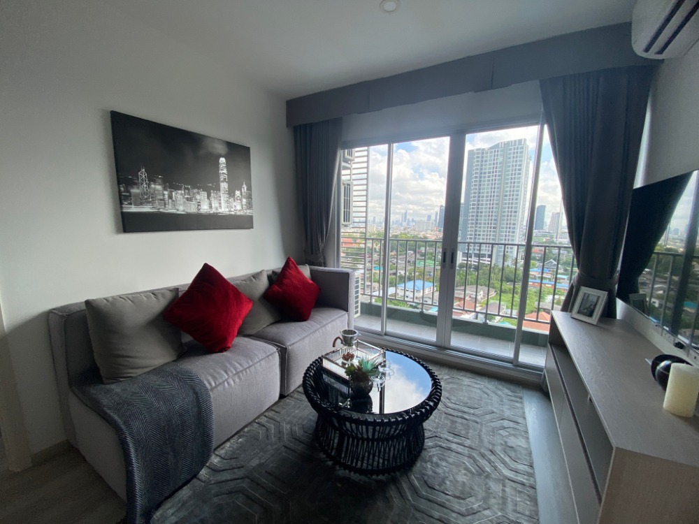 For SaleCondoThaphra, Talat Phlu, Wutthakat : Sale !! Elio Sathorn - Wuttakart 2 beds 2 baths size 57.60 sq.m. 450 m. to BTS Wuttakart station ONLY 4.27 MB