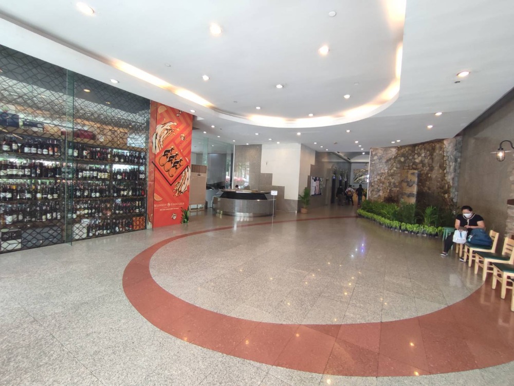 ให้เช่าสำนักงานสุขุมวิท อโศก ทองหล่อ : ให้เช่า ออฟฟิศ Office พื้นที่สำนักงาน (Office For Rent) อาคาร 253 อโศก ( 253 Asoke Building ) ขนาด 52 ตร.ม. ชั้น15 ( ราคา 650 บาท/ตร.ม.) ใกล้รถไฟฟ้า BTSอโศก, รถไฟฟ้าใต้ดิน MRTสุขุมวิท, MRTเพชรบุรี, Terminal21