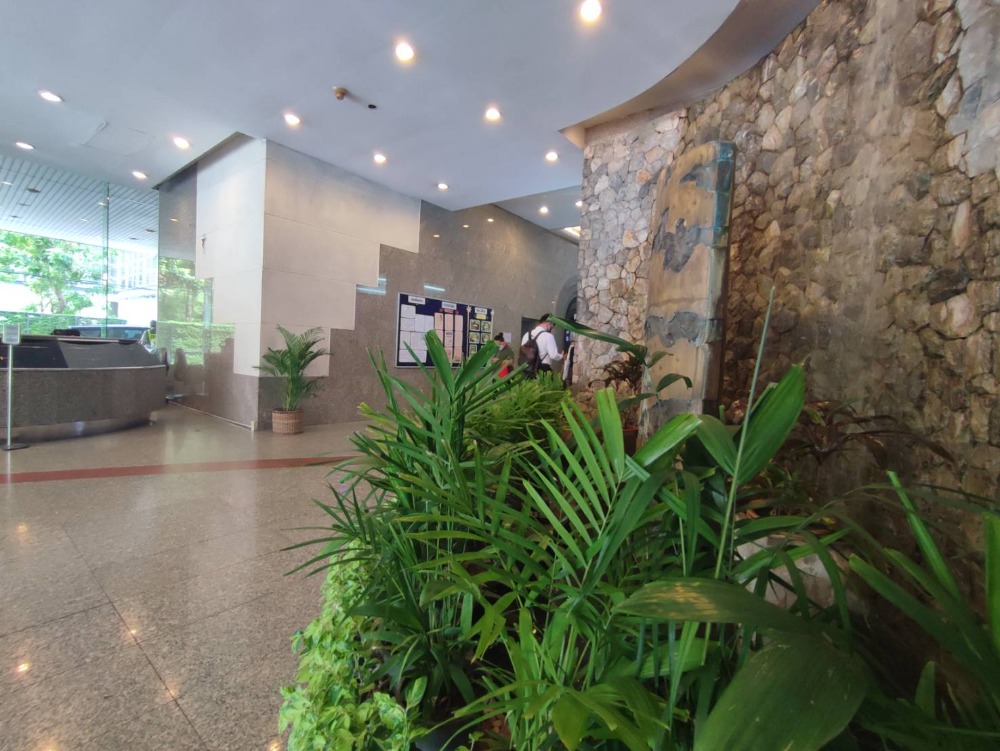 ให้เช่าสำนักงานสุขุมวิท อโศก ทองหล่อ : ให้เช่า ออฟฟิศ Office พื้นที่สำนักงาน (Office For Rent) อาคาร 253 อโศก ( 253 Asoke Building ) ขนาด 52 ตร.ม. ชั้น15 ( ราคา 650 บาท/ตร.ม.) ใกล้รถไฟฟ้า BTSอโศก, รถไฟฟ้าใต้ดิน MRTสุขุมวิท, MRTเพชรบุรี, Terminal21