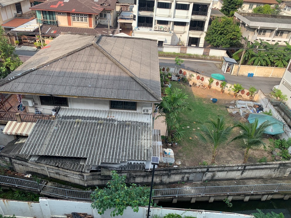 For SaleLandRama3 (Riverside),Satupadit : House with land in the heart of the city on Rama 3 Road.