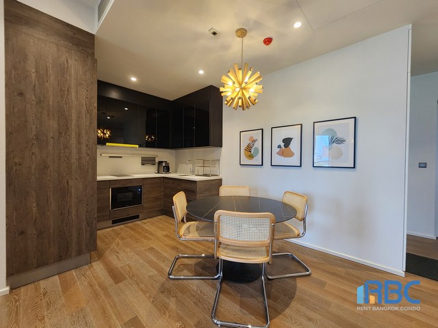 For RentCondoWitthayu, Chidlom, Langsuan, Ploenchit : Condo Muniq Langsuan, near  BTS Chit Lom and  Lumpini Park. Pet Friendly!