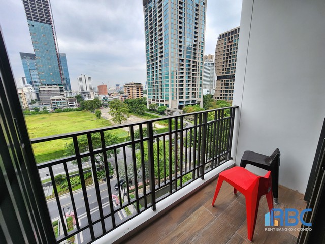 For RentCondoWitthayu, Chidlom, Langsuan, Ploenchit : Condo Muniq Langsuan, near  BTS Chit Lom and  Lumpini Park. Pet Friendly!