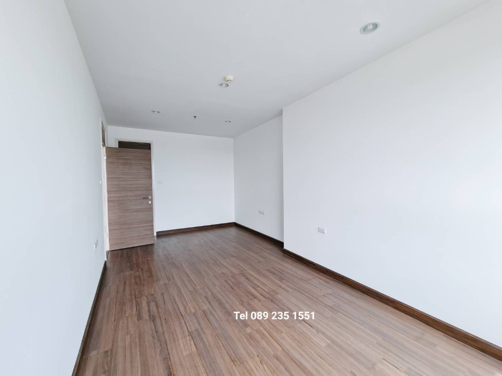 For SaleCondoRama3 (Riverside),Satupadit : FOR Sell !!! Type 1 bed, new room, rarely live There are many rooms to choose from. Supalai Prima Riva, a riverside condo.
